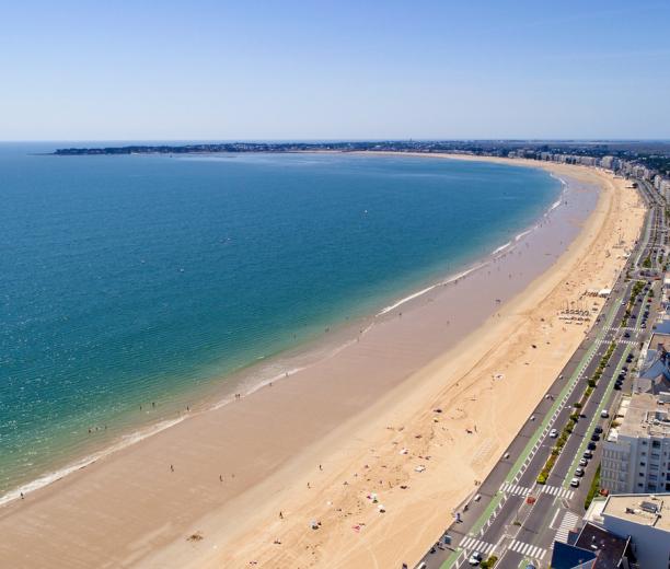 vue panoramique sur la baule - hotel saint christophe